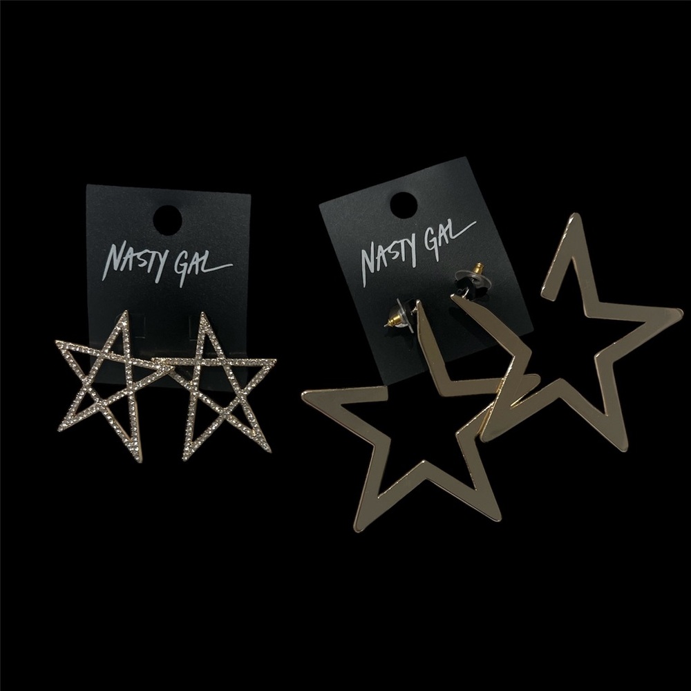Nasty Gal Gold Star Earrings Set